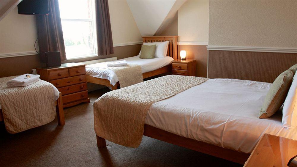 Hotel The Falcon 3*